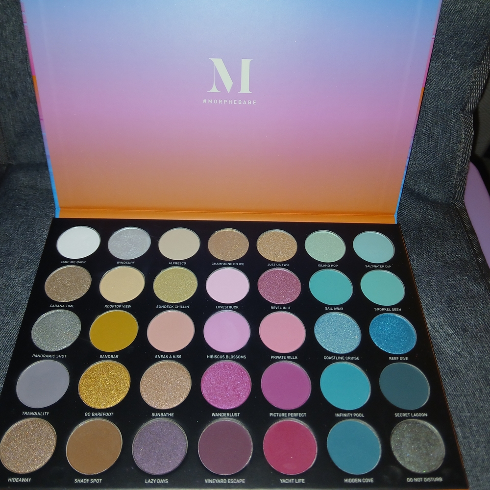 Morphe 35-Color Eyeshadow Palette - Vibrant Shades